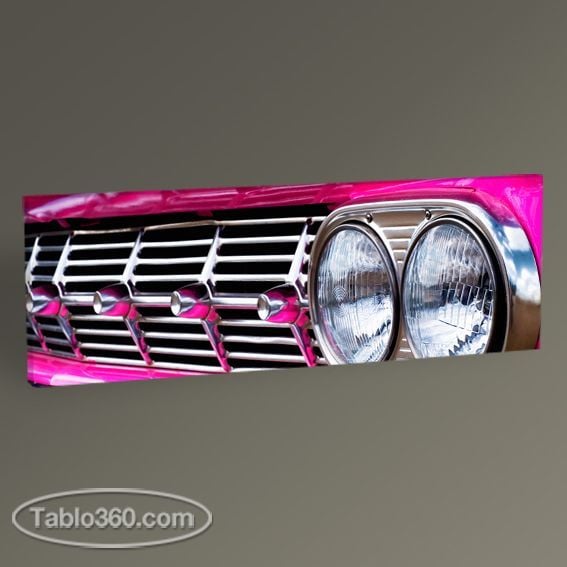 Close Up Of Classical Pink Car Tablo