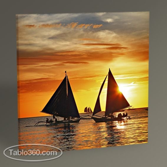 Sailing to Sunset Tablo