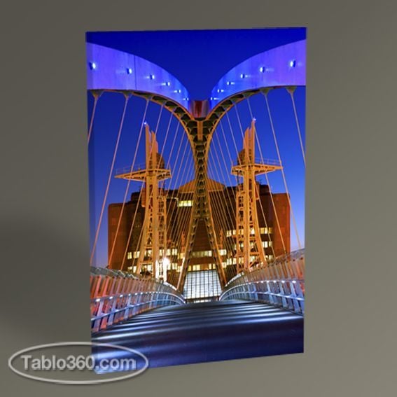 Manchester Salford Quays Bridge