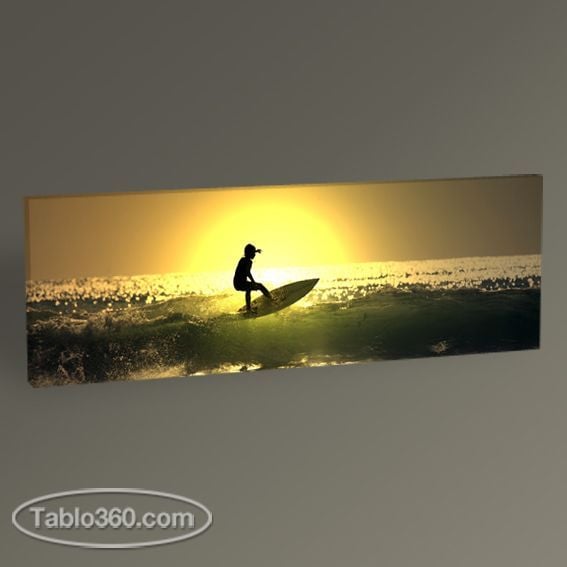 Surfing on Ocean Waves Tablo
