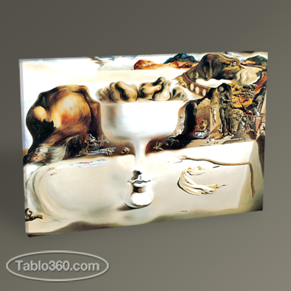 Salvador Dali-Apparition of a Face and Fruit Dish on a Beach